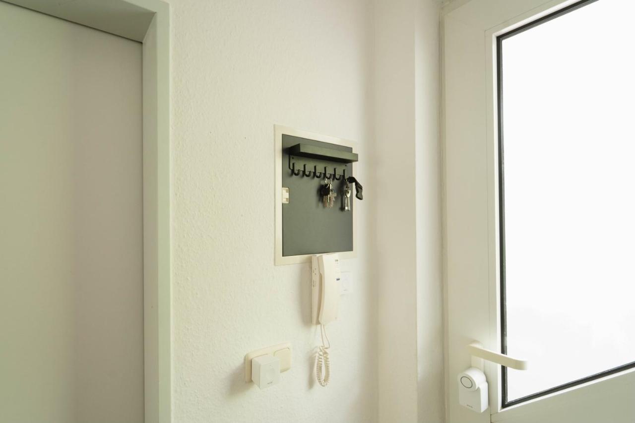 Raum921 - Stilvolles Apartment - Wlan, Tiefgarage, Kueche, Netflix Magdeburgo Exterior foto